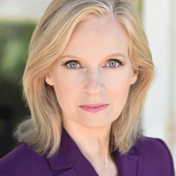  Catherine Dyer